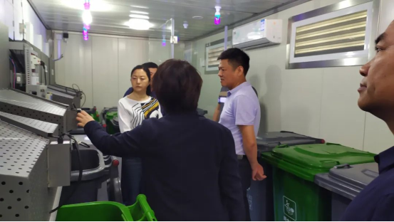 華展貓先生，小區(qū)垃圾房安裝在什么位置合理，智能垃圾房