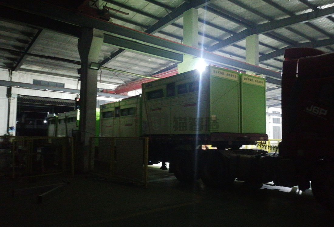 貓先生智能廢品回收箱，再生資源收集柜，小區(qū)垃圾回收站生產(chǎn)廠家