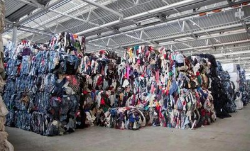 貓先生智能廢品回收箱，再生資源收集柜，小區(qū)垃圾回收站生產(chǎn)廠家