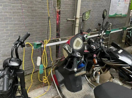 電動(dòng)自行車充電樁，智能無線充電，電單車充電樁廠家